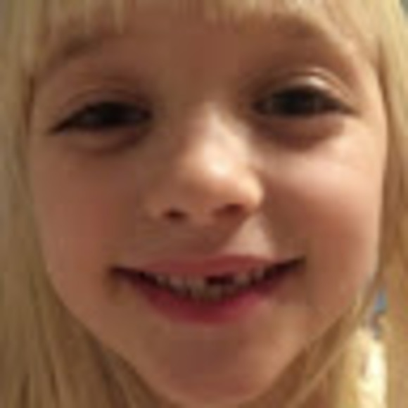 Meet your Posher, Lois - Picture 1 of 1